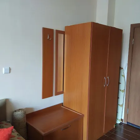 Pine Tree B11 Бансько